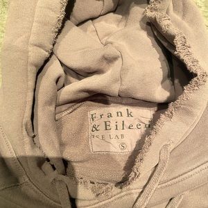 Small Frank and Eileen hoody in beautiful brownish color